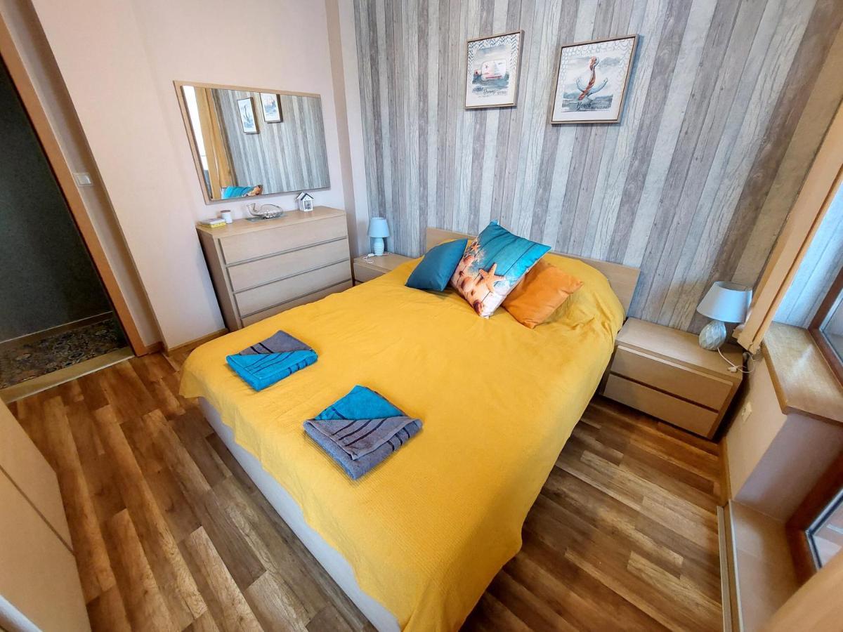 Supreme Danieli - Holiday Apartment By The Sea Baltschik Exterior foto