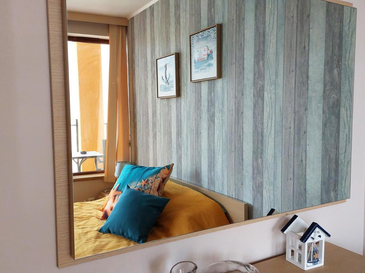 Supreme Danieli - Holiday Apartment By The Sea Baltschik Exterior foto
