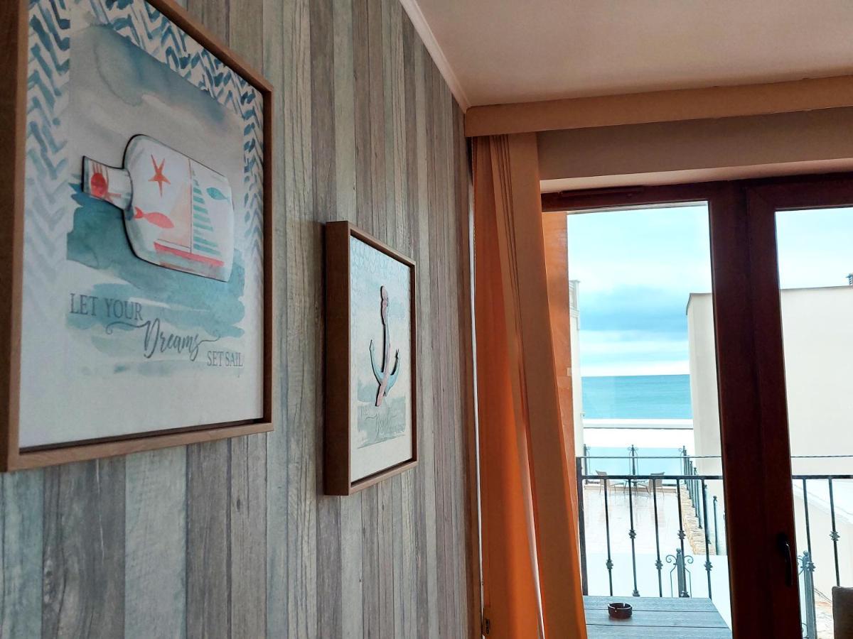 Supreme Danieli - Holiday Apartment By The Sea Baltschik Exterior foto